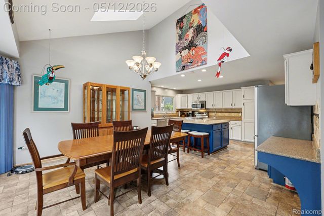 43820 Pinot Noir Drive, Sterling Heights, MI 48314