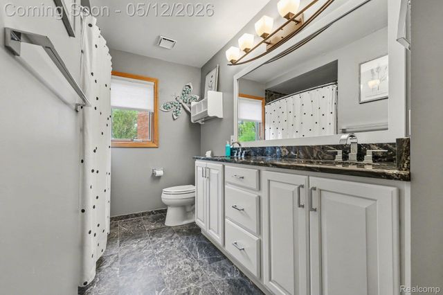 43820 Pinot Noir Drive, Sterling Heights, MI 48314