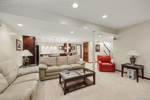 43820 Pinot Noir Drive, Sterling Heights, MI 48314