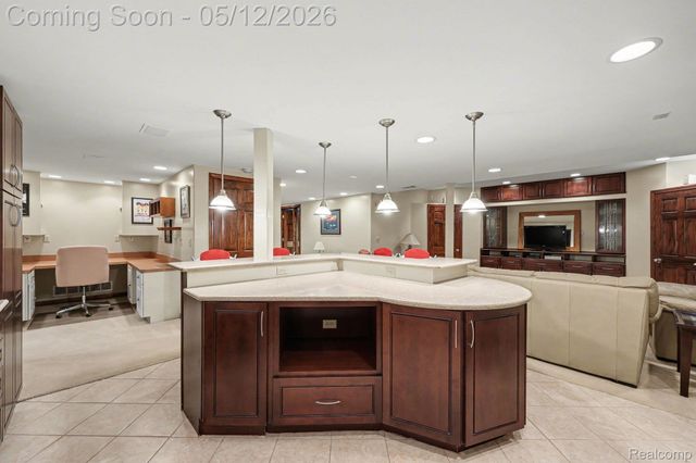 43820 Pinot Noir Drive, Sterling Heights, MI 48314