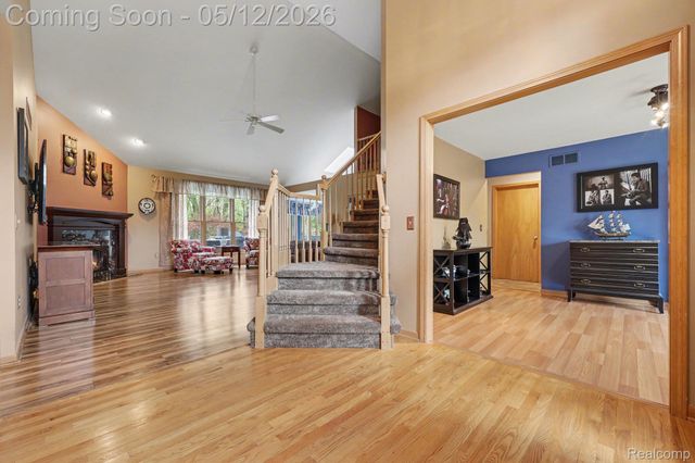 43820 Pinot Noir Drive, Sterling Heights, MI 48314