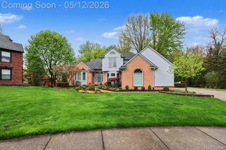 43820 Pinot Noir Drive, Sterling Heights, MI 48314