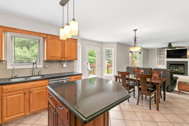 1201 NE Stone Valley Circle, Ankeny, IA 50021