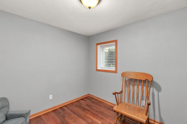1201 NE Stone Valley Circle, Ankeny, IA 50021