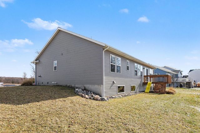 1325 Remington Drive SE, Lowell, MI 49331