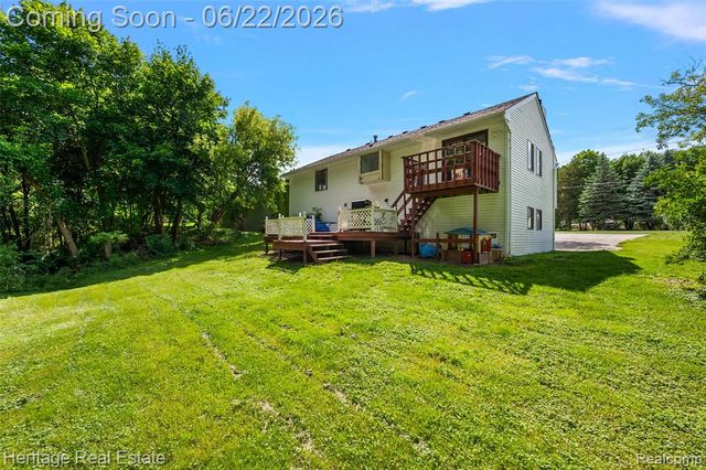 10857 Center Road, Grand Blanc, MI 48439