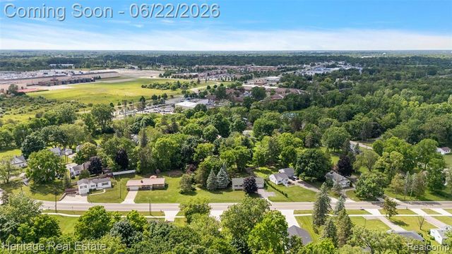 10857 Center Road, Grand Blanc, MI 48439