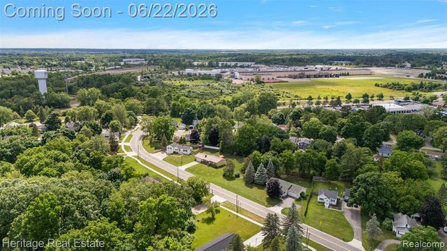 10857 Center Road, Grand Blanc, MI 48439
