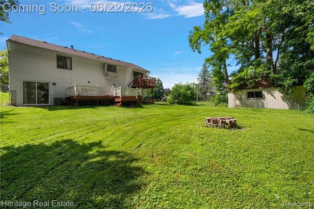 10857 Center Road, Grand Blanc, MI 48439