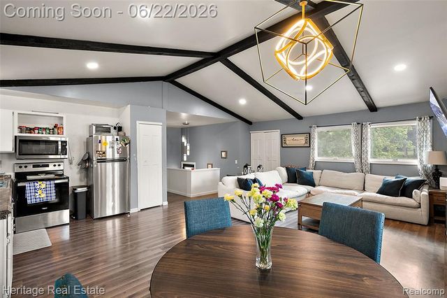 10857 Center Road, Grand Blanc, MI 48439