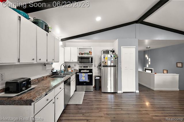 10857 Center Road, Grand Blanc, MI 48439