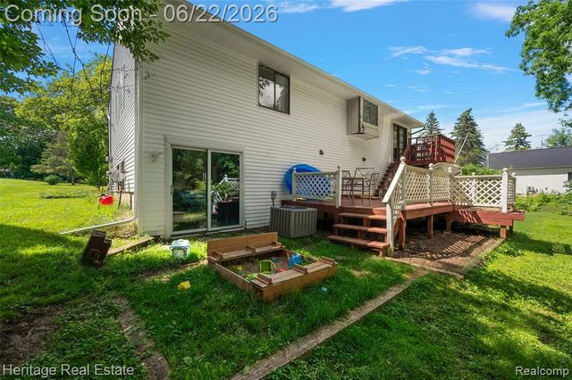 10857 Center Road, Grand Blanc, MI 48439