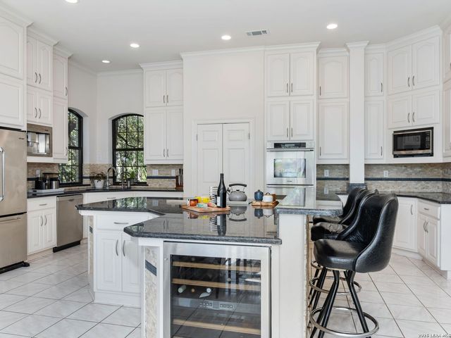 8706 Mountain Top, San Antonio, TX 78255