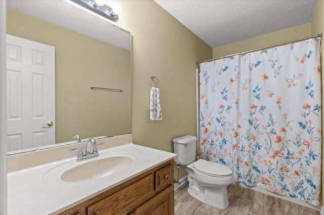 8501 Bay Run Drive, Hixson, TN 37343