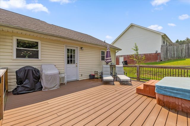 8501 Bay Run Drive, Hixson, TN 37343