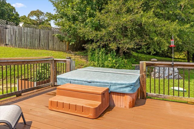 8501 Bay Run Drive, Hixson, TN 37343