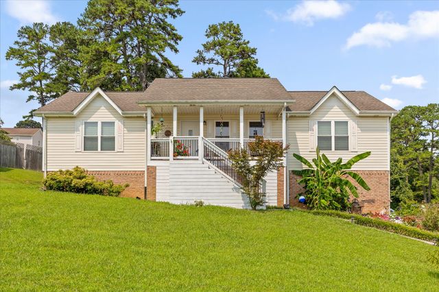 8501 Bay Run Drive, Hixson, TN 37343