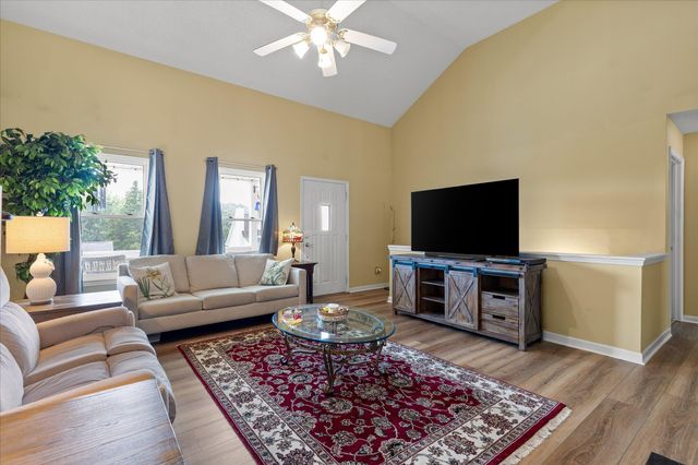 8501 Bay Run Drive, Hixson, TN 37343