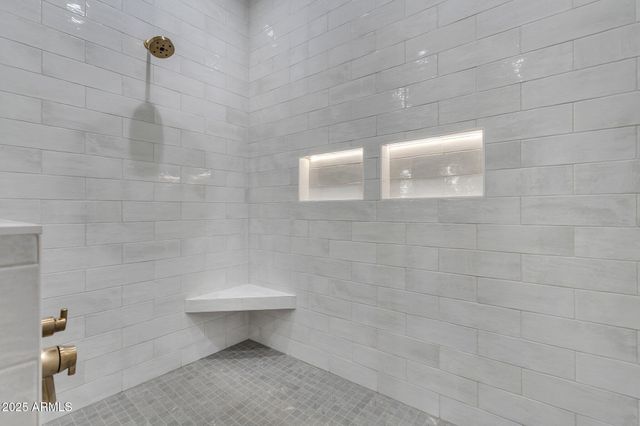 1602 E Cloud Road, Phoenix, AZ 85086