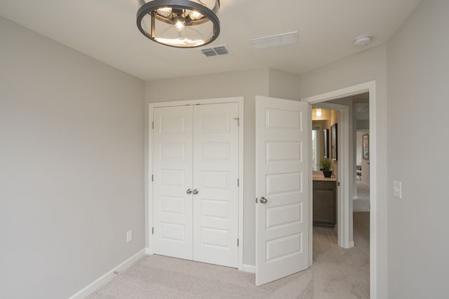 5047 Dayflower Drive, Hermitage, TN 37076