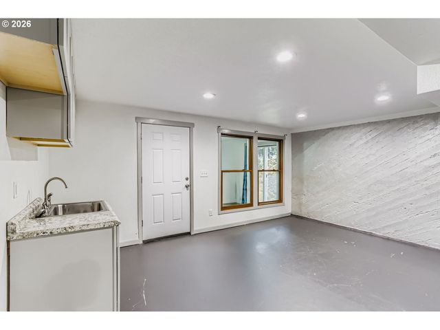 14661 Se ROYER Rd, Damascus, OR 97089