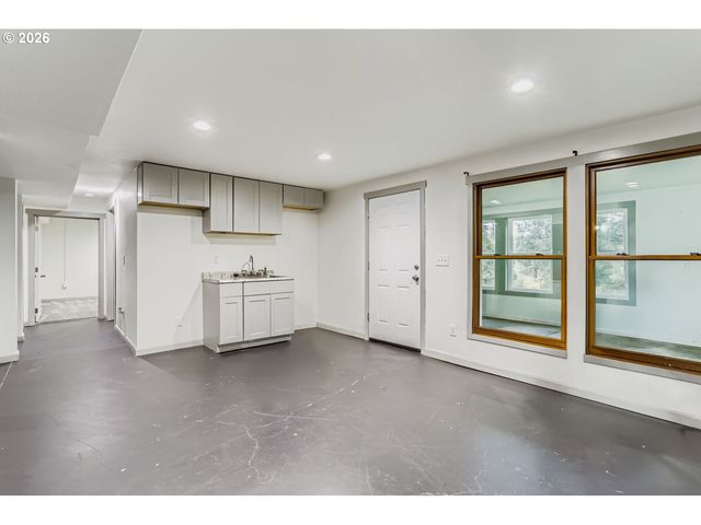 14661 Se ROYER Rd, Damascus, OR 97089