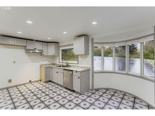 14661 Se ROYER Rd, Damascus, OR 97089