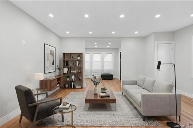 21432 112th Road, Queens Village, NY 11429