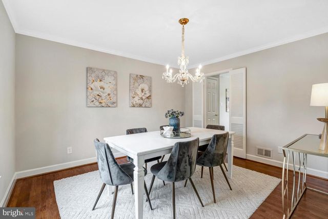 4704 SUNFLOWER DR, Rockville, MD 20853