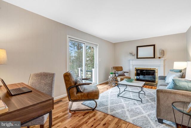 4704 SUNFLOWER DR, Rockville, MD 20853