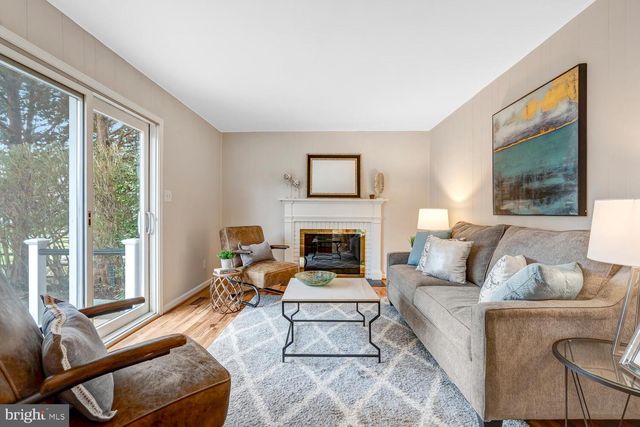 4704 SUNFLOWER DR, Rockville, MD 20853