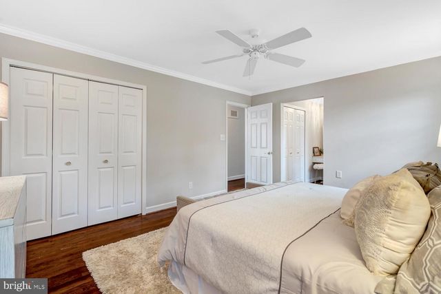 4704 SUNFLOWER DR, Rockville, MD 20853