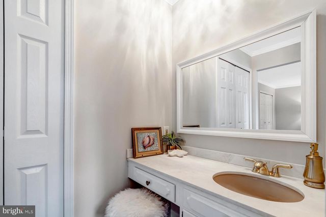 4704 SUNFLOWER DR, Rockville, MD 20853