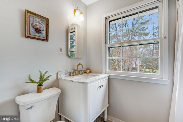 4704 SUNFLOWER DR, Rockville, MD 20853