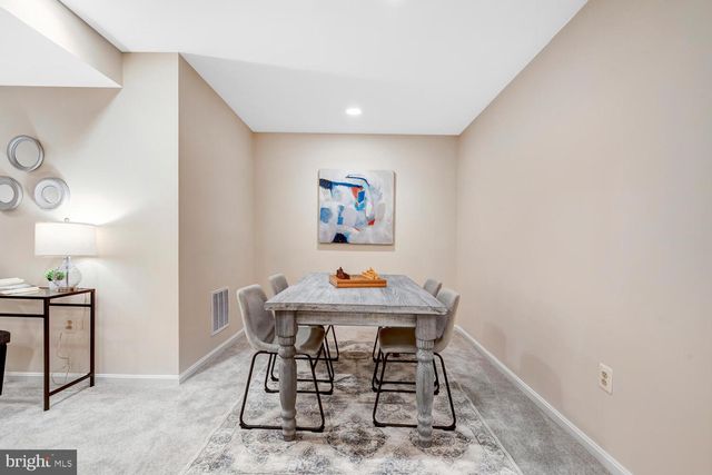 4704 SUNFLOWER DR, Rockville, MD 20853