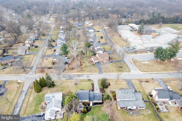 4704 SUNFLOWER DR, Rockville, MD 20853