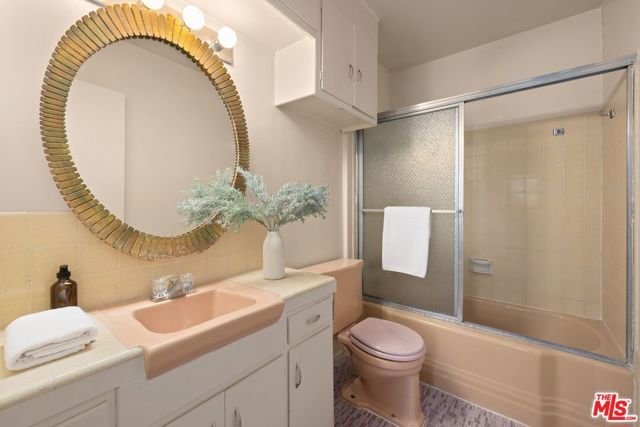 7230 Outpost Cove Drive, Los Angeles, CA 90068