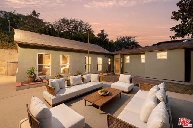 7230 Outpost Cove Drive, Los Angeles, CA 90068