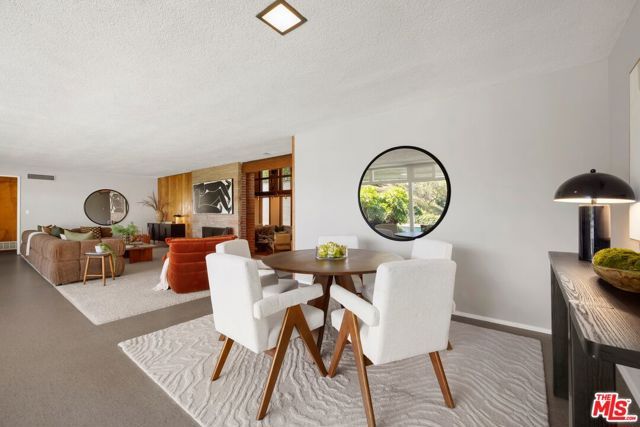 7230 Outpost Cove Drive, Los Angeles, CA 90068