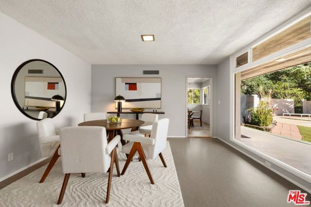 7230 Outpost Cove Drive, Los Angeles, CA 90068