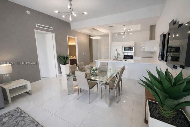 250 Sunny Isles Blvd TH-407, Sunny Isles Beach, FL 33160