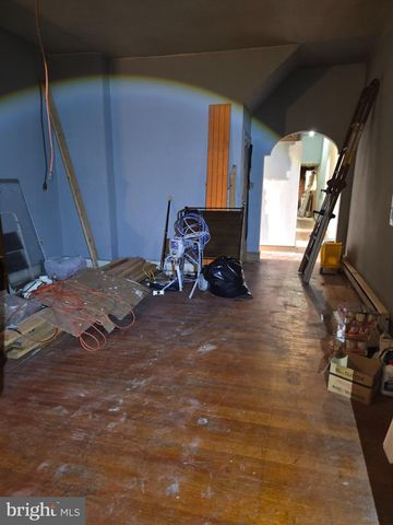 2400 W CUMBERLAND ST, Philadelphia, PA 19132
