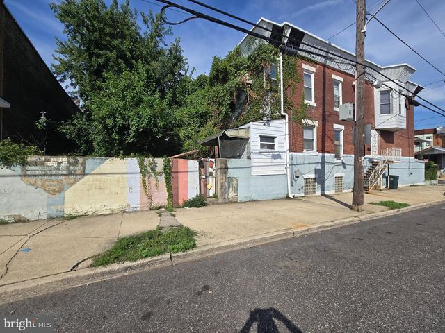 2400 W CUMBERLAND ST, Philadelphia, PA 19132