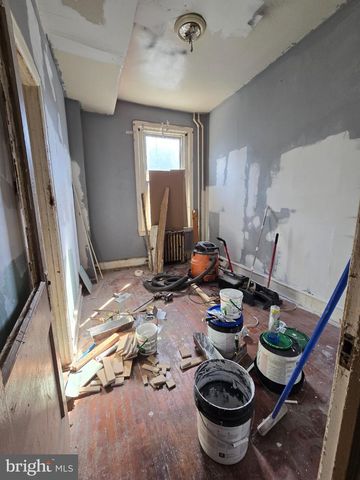 2400 W CUMBERLAND ST, Philadelphia, PA 19132