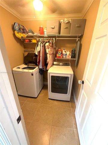 6497 W 8th Ln 6497, Hialeah, FL 33012