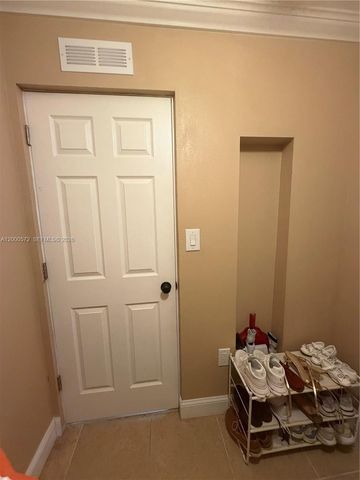 6497 W 8th Ln 6497, Hialeah, FL 33012