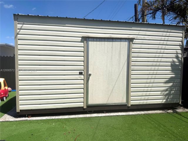 6497 W 8th Ln 6497, Hialeah, FL 33012