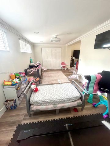 6497 W 8th Ln 6497, Hialeah, FL 33012