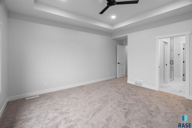 1137 E Thompson Pl Place, Tea, SD 57064