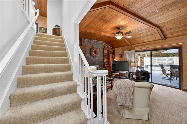 28 Harrington Rd, Moraga, CA 94556